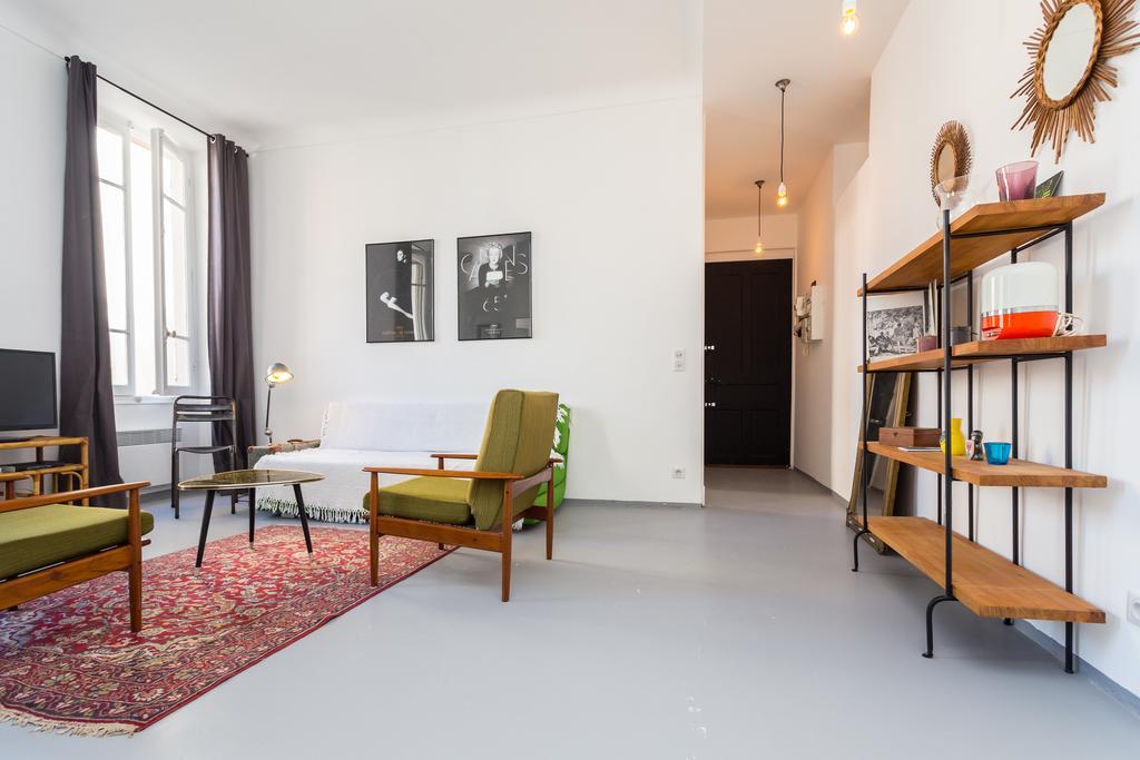 Appartement Le Fighiera Nice Oda fotoğraf